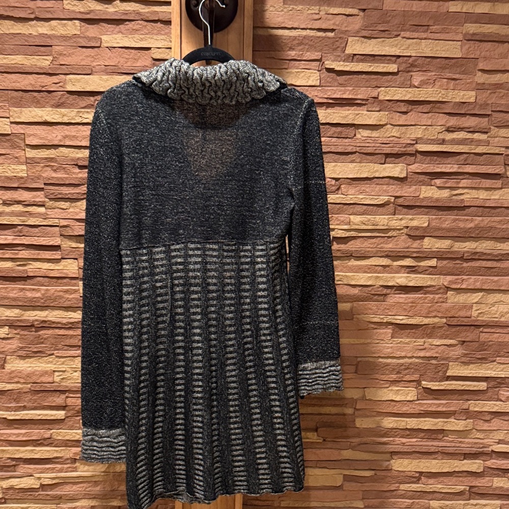 BNWT Deca Gray and Black Women's Cardigan w/Zipper - Picture 10 of 12
